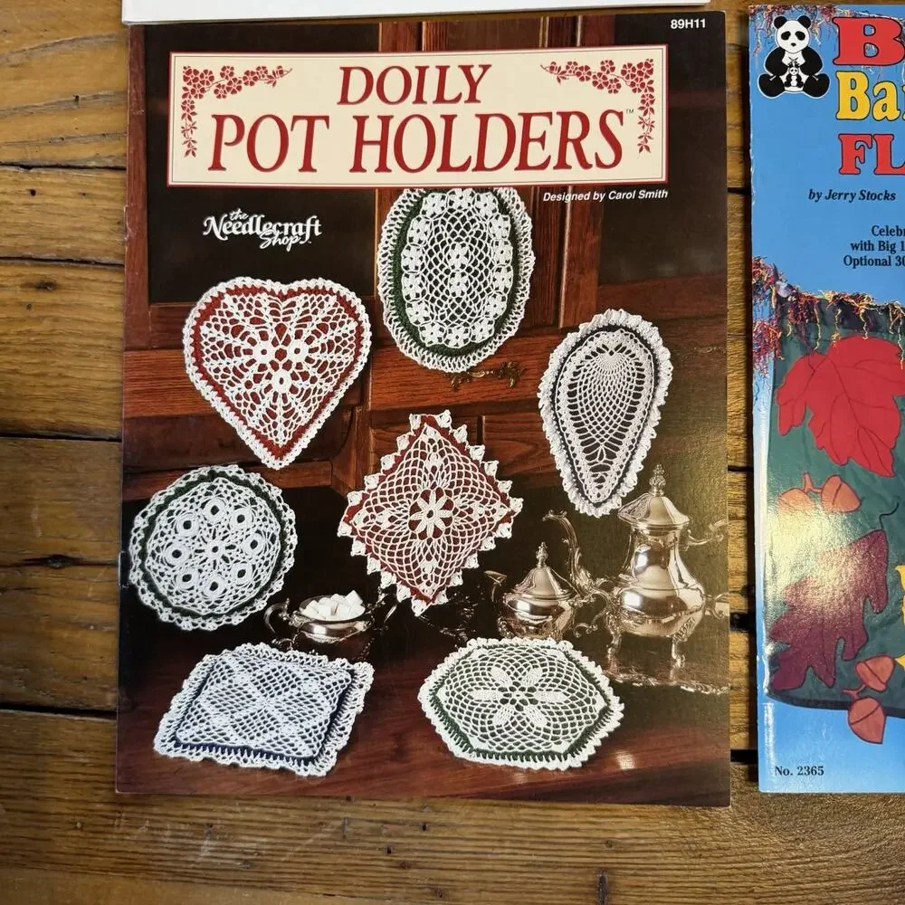Vintage Craft Pattern Lot Santa Sewing Crochet Pot Holders Banner Flags 4pc